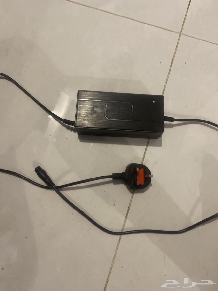 شاحن سكوتر البيع لا يجي الا الصامل السعر ماينقص5064579554009601111