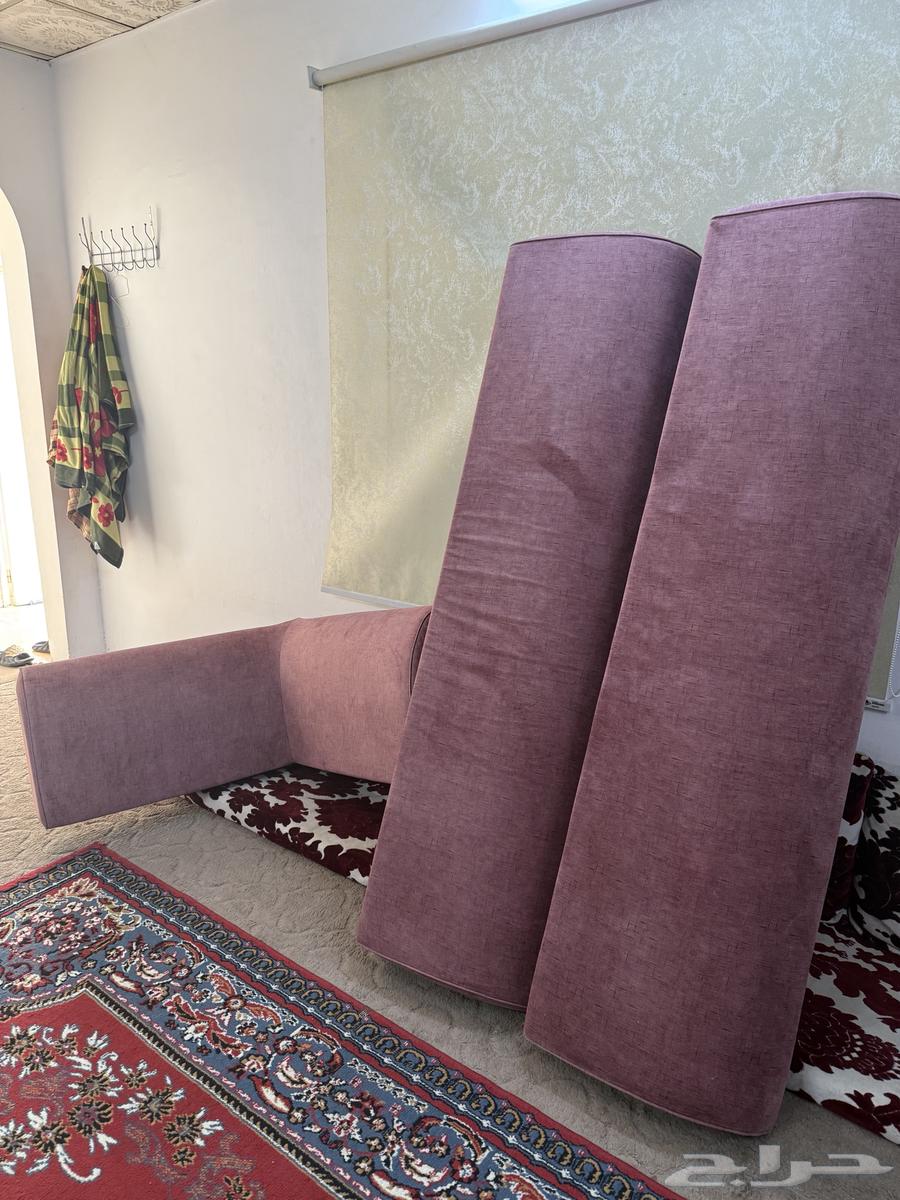 2 مرايه وسرير نظيف لا يستعمل ومرتبه ومساند ال معروضه فقط64579392301057111