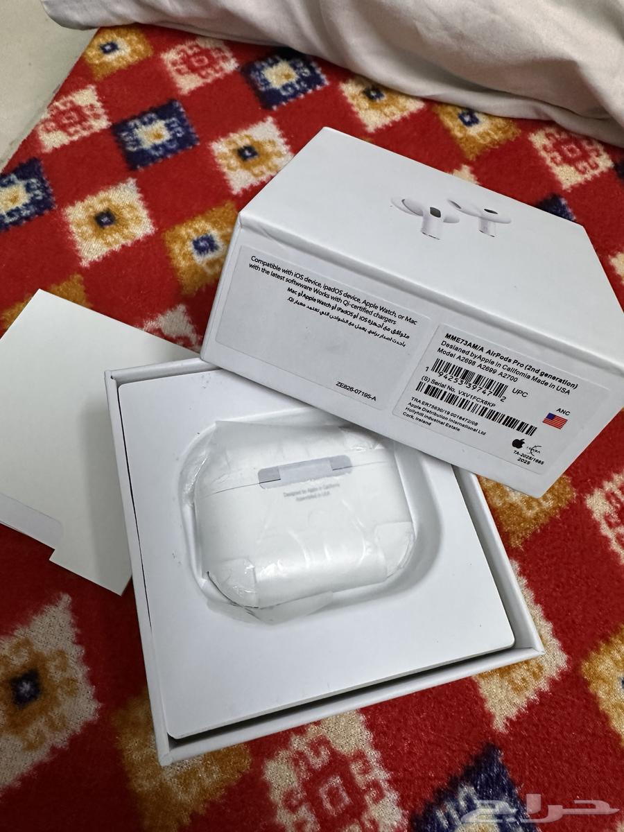 سماعة ايفون جديدة64573894670849110