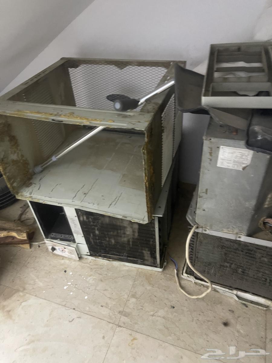 ثلاث مكيفات مستعمله نظيفه64579453928578111