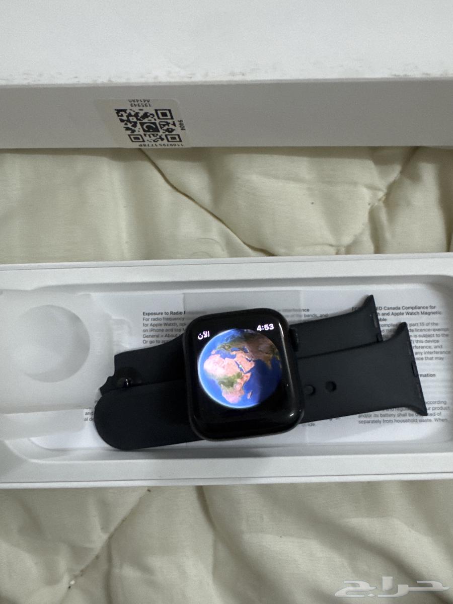 ساعة ابل الاصليه64576771243010112