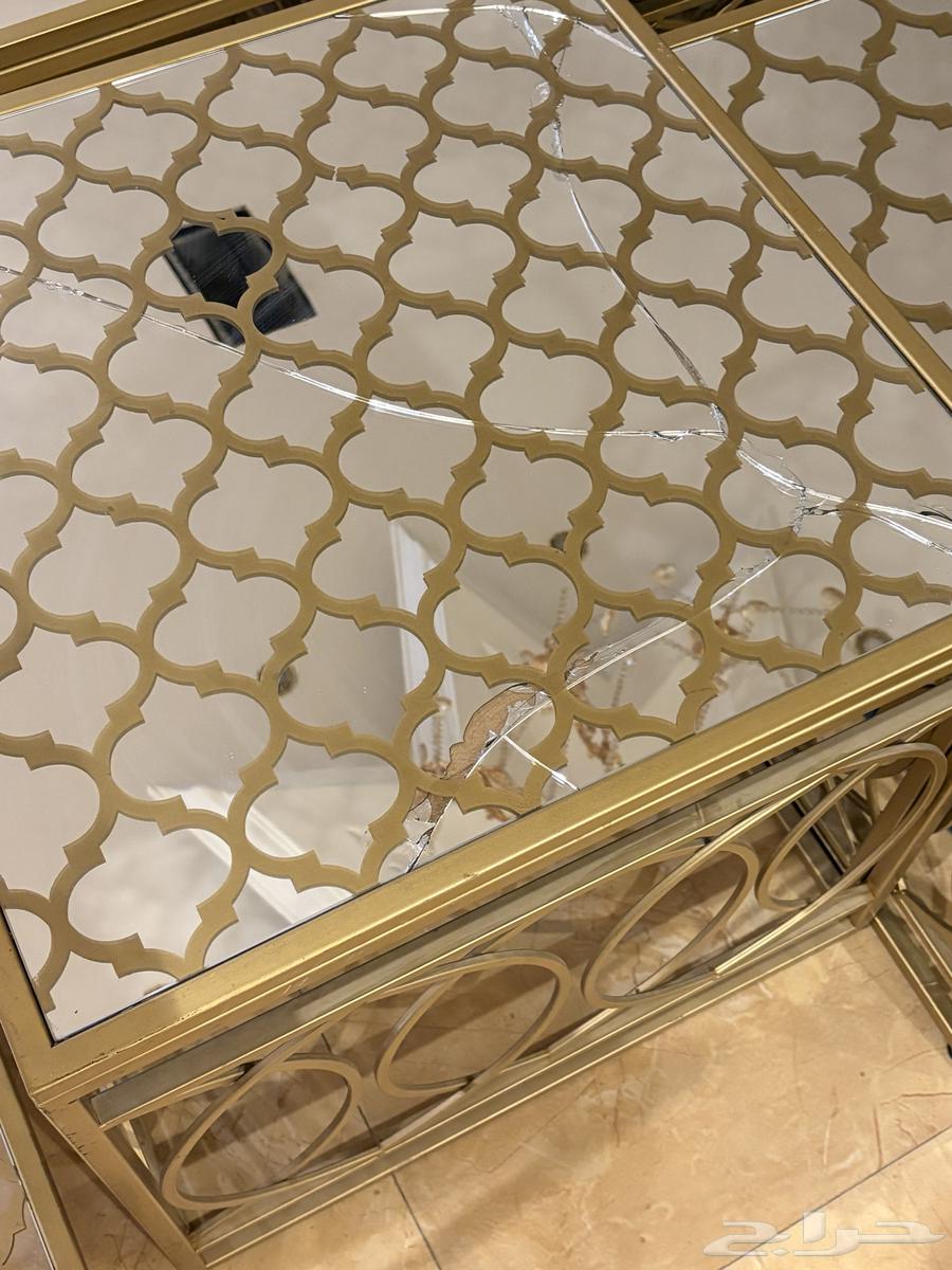 طاولات للبيع 80064571630205699114