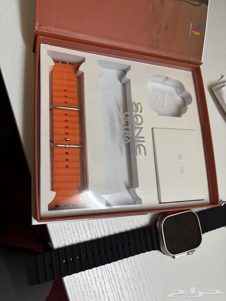 ساعه شبيه ابل الترا64579759929986112