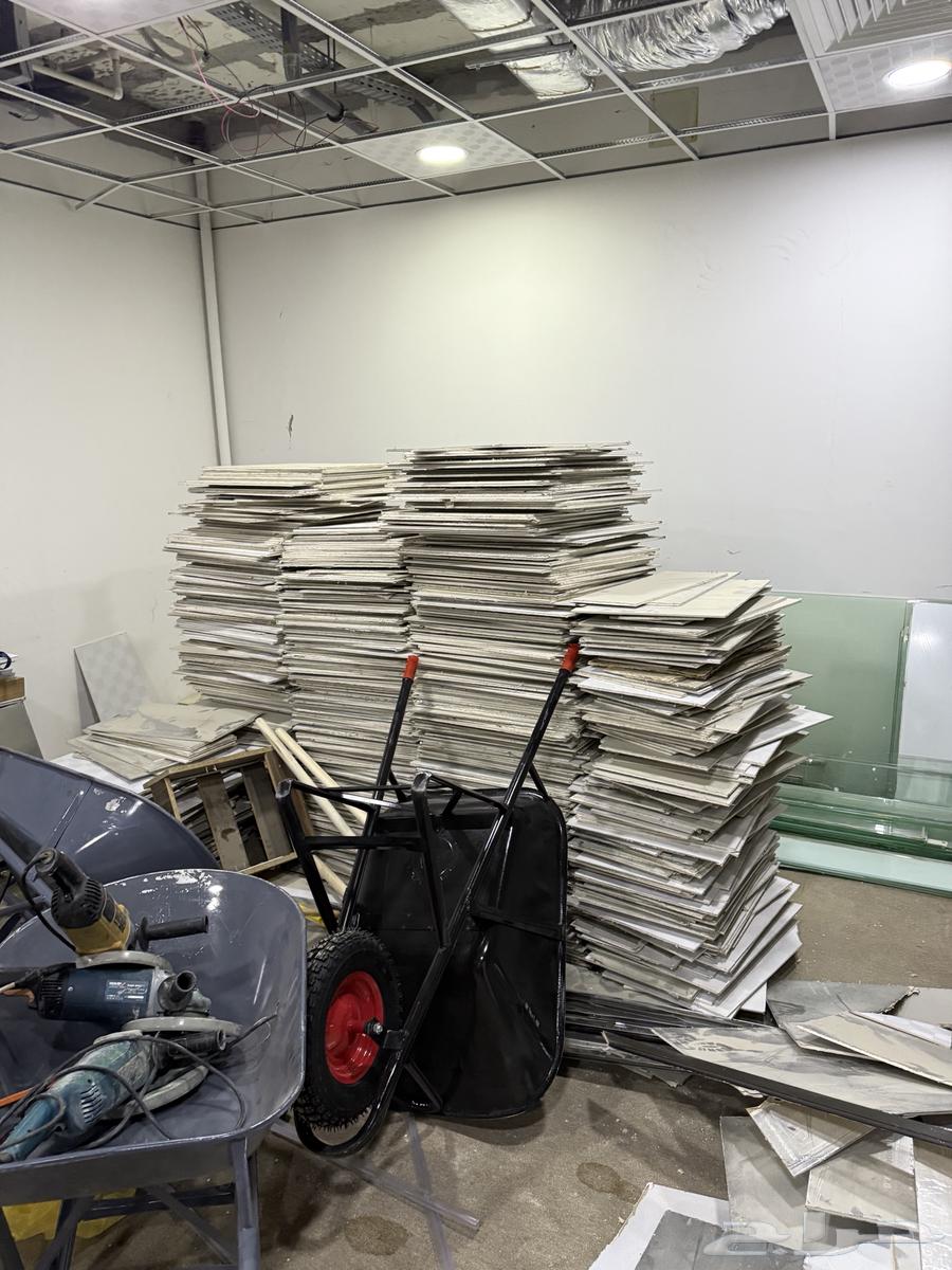 بقايا ترميم ابواب قزاز مراحيض و مغاسل وغيرها للبيع64573894766209111