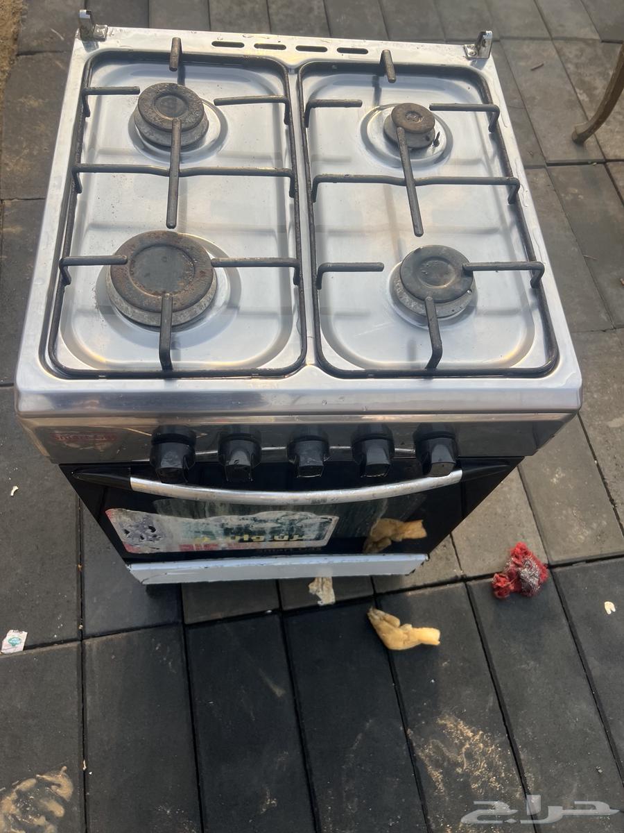 مغسله طاوله رخام نظيفه للبيع وفرن شغال المغسله تحتاج سكاريب64574495270659112