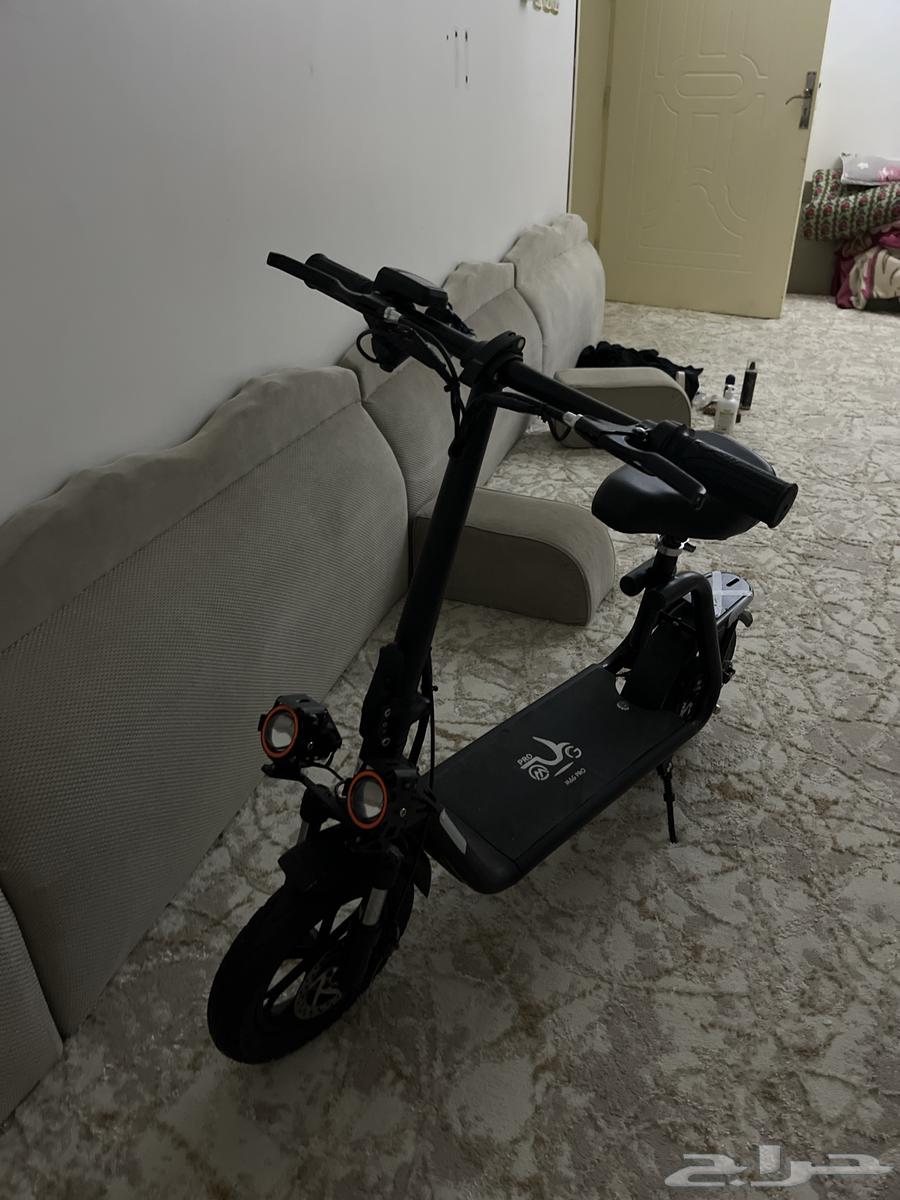 سكوتر ابو سله سرعه 65 نظيف ومامشى إلا 150 كيلو64571547511553113