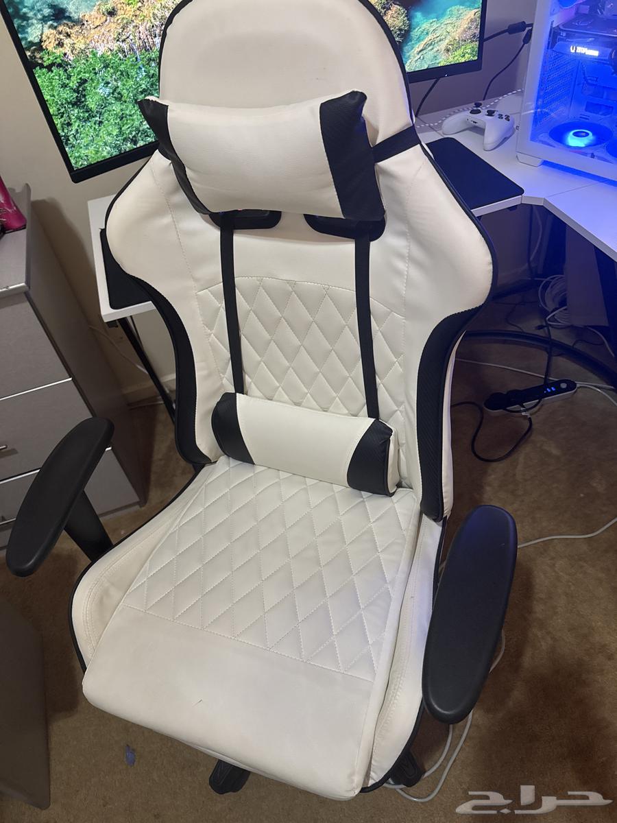 بي سي كامل للبيع طاولة   بي سي  سماعه   شاشة يد وماوسكيبورد64571464785666112