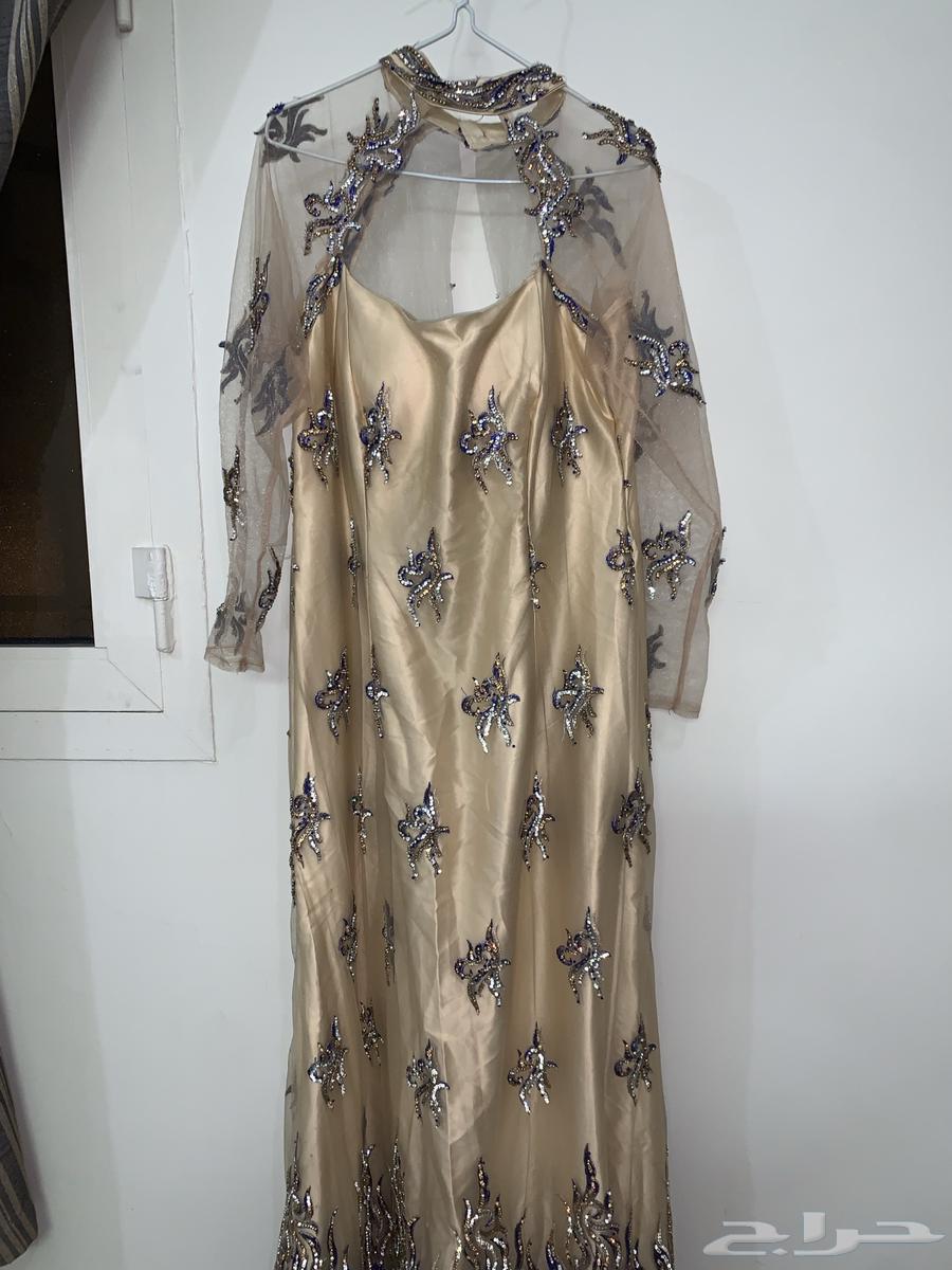 فستان جديد مقاس 6 يعني كبير وممكن تعديل المقاس توسيع او تضي64574873917442114