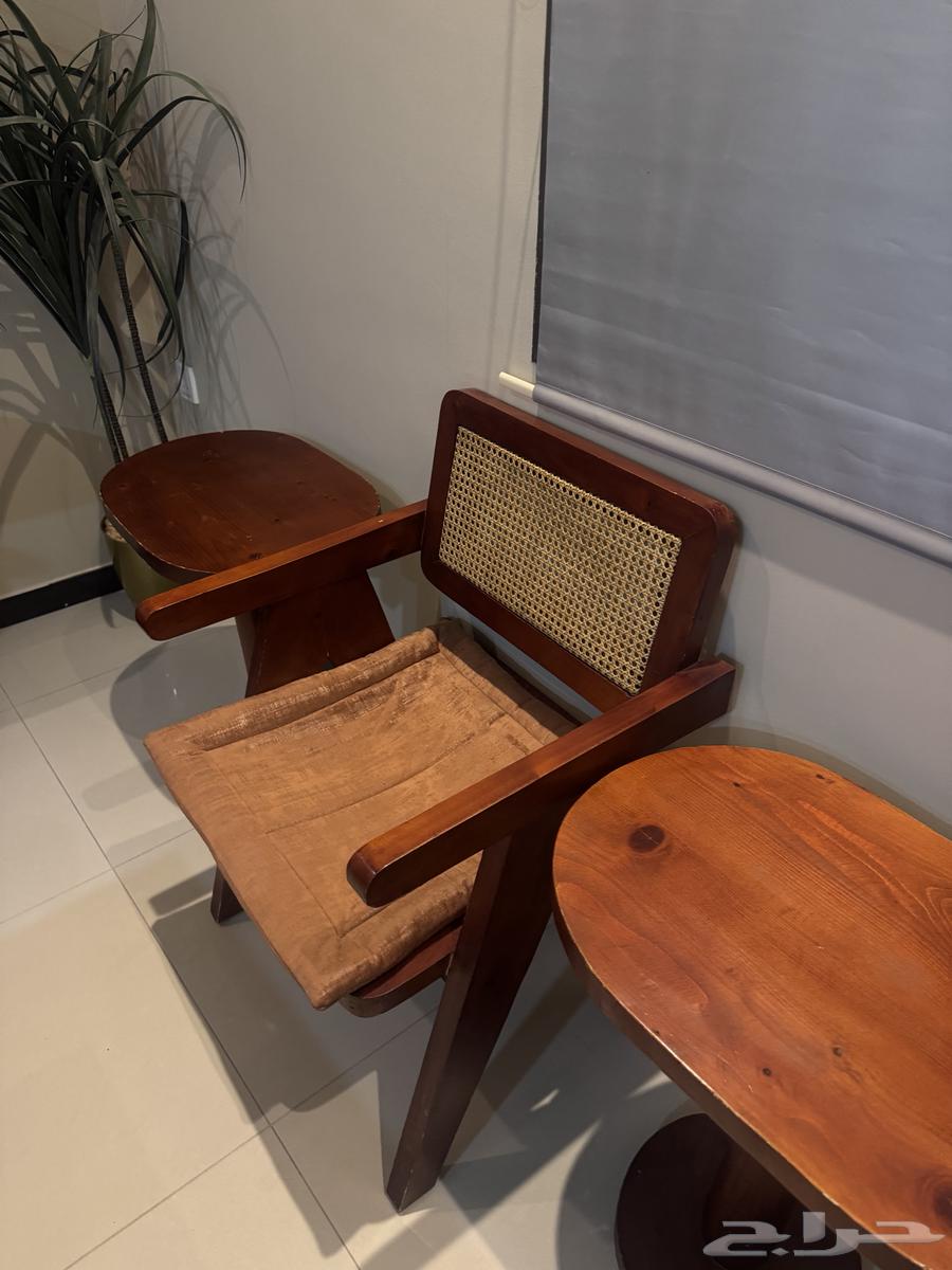 Chairs and Tables64579609480961112