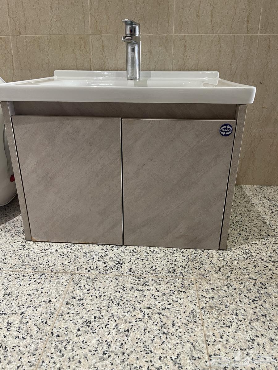 مغسله دولاب باب ألمنيوم للبيع نظيفه جدا جدا64421067005954113