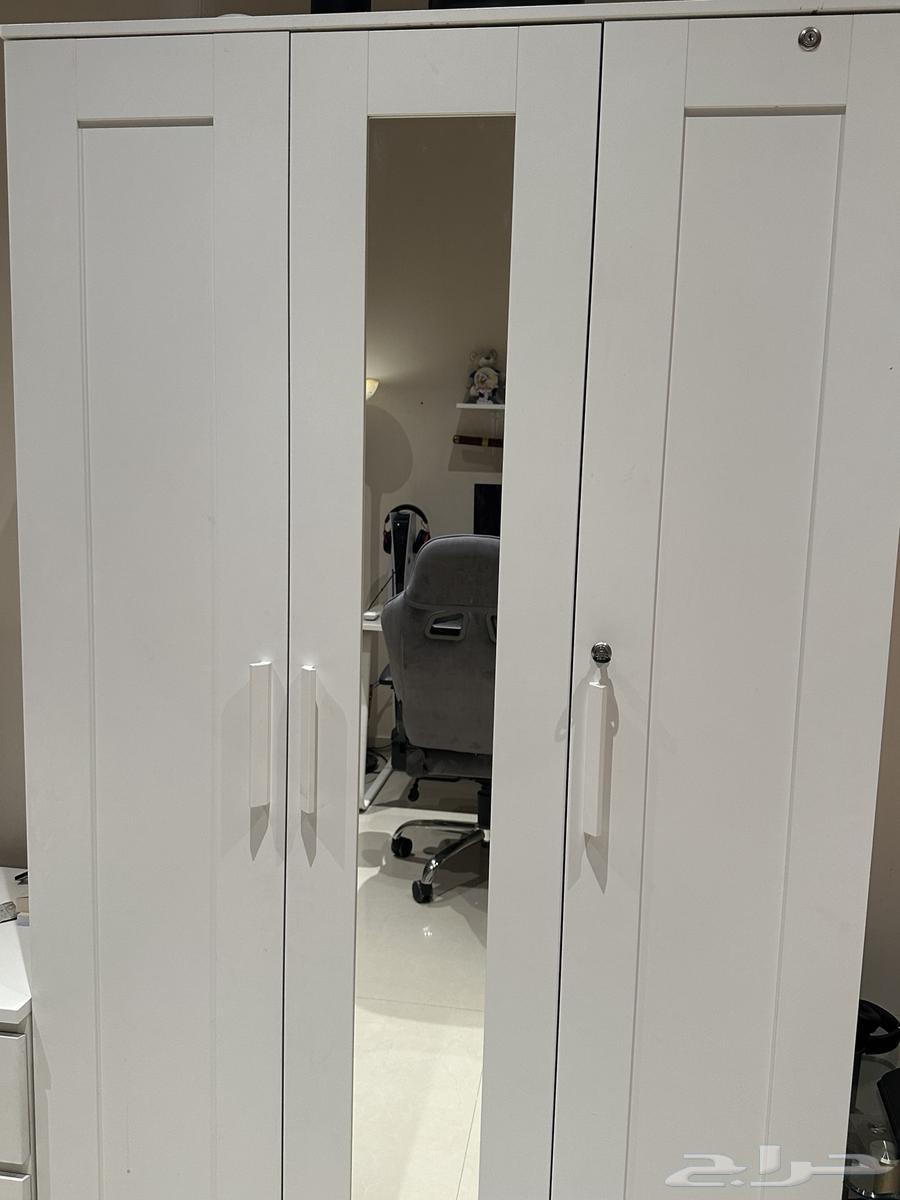 دولاب وتسريحة من ايكيا64577614841986110