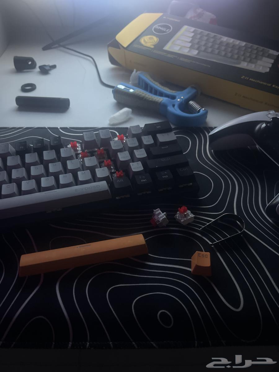 كيبورد ميكانيكي قيمنق جديد السويتش احمر مع الشاحن حقه64577078694018112