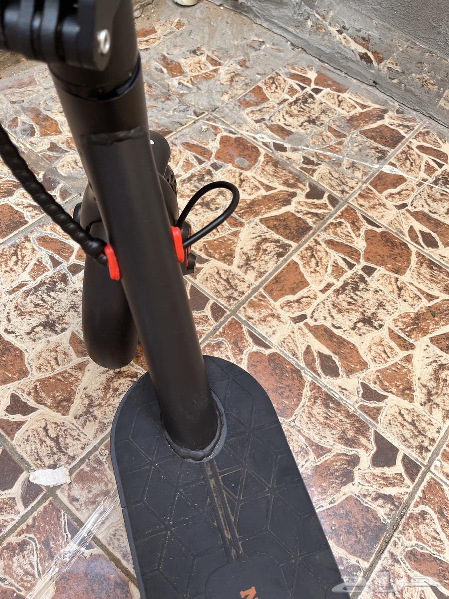 Scooter similar to Xiaomi64550989038211114