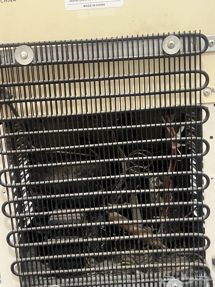 مبرد مياه بحالة جيدة جدا64571908750851114