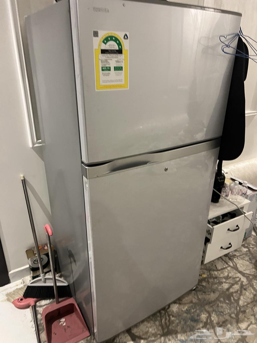 للبيع ثلاجة دورين ماركة توشيبا مستخدمة64572737284738113
