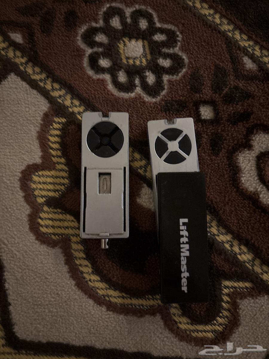 للبيع اثنين ريموت كراج64577530679810111