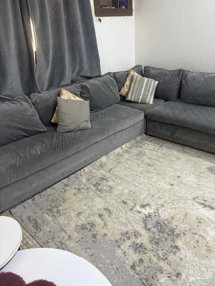 كنب مع سجادة وستاير وطاولات64574832227331112