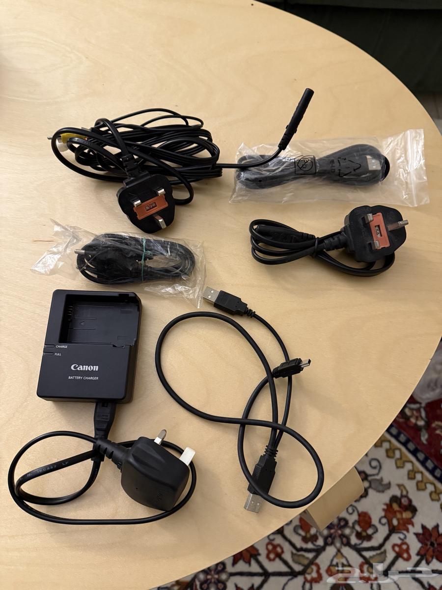 كاميرا كانون canon eos 600d مستعمل استعمال نظيف مع ملحقاتها64575321936257111