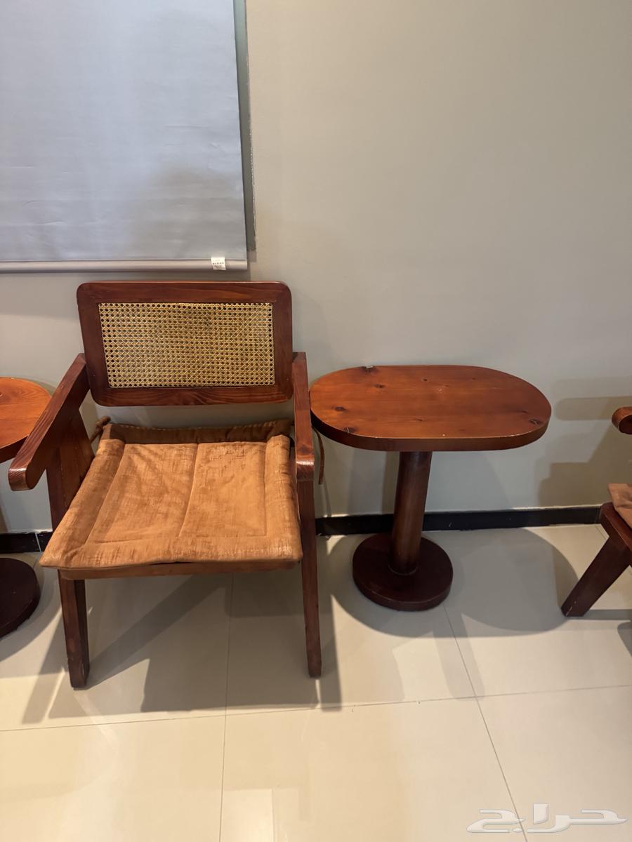 Chairs and Tables64579609480961113