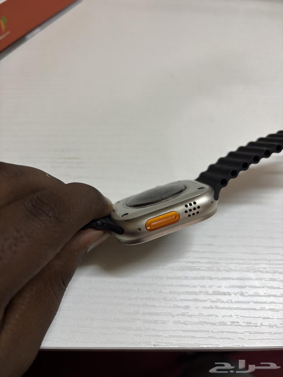 ساعه شبيه ابل الترا64579759929986114