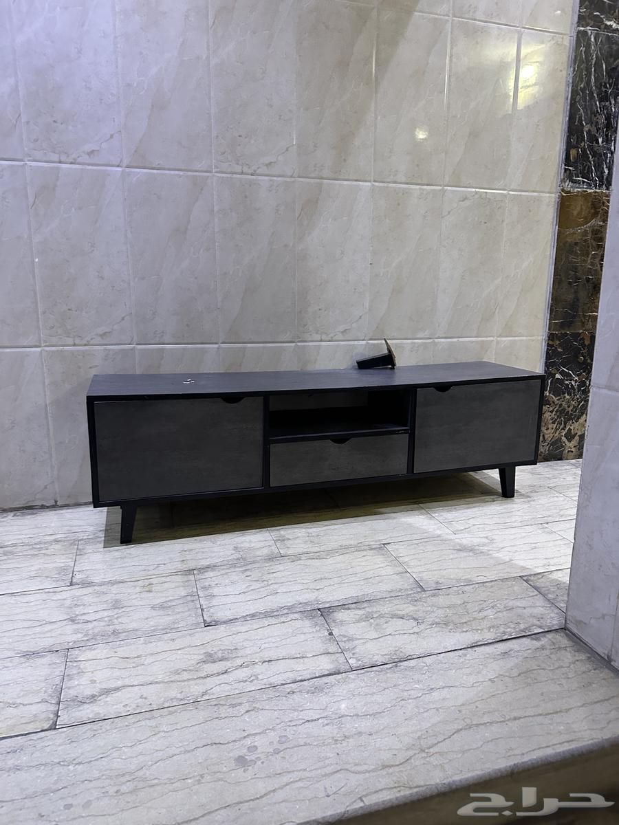 طاولة تلفزيون للبيع64572186998018111