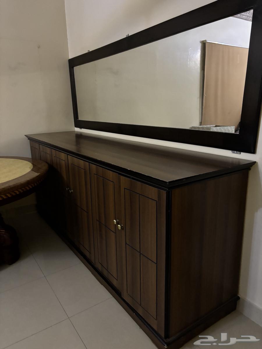 دولاب بوفيه مع مرايه64579340881793111