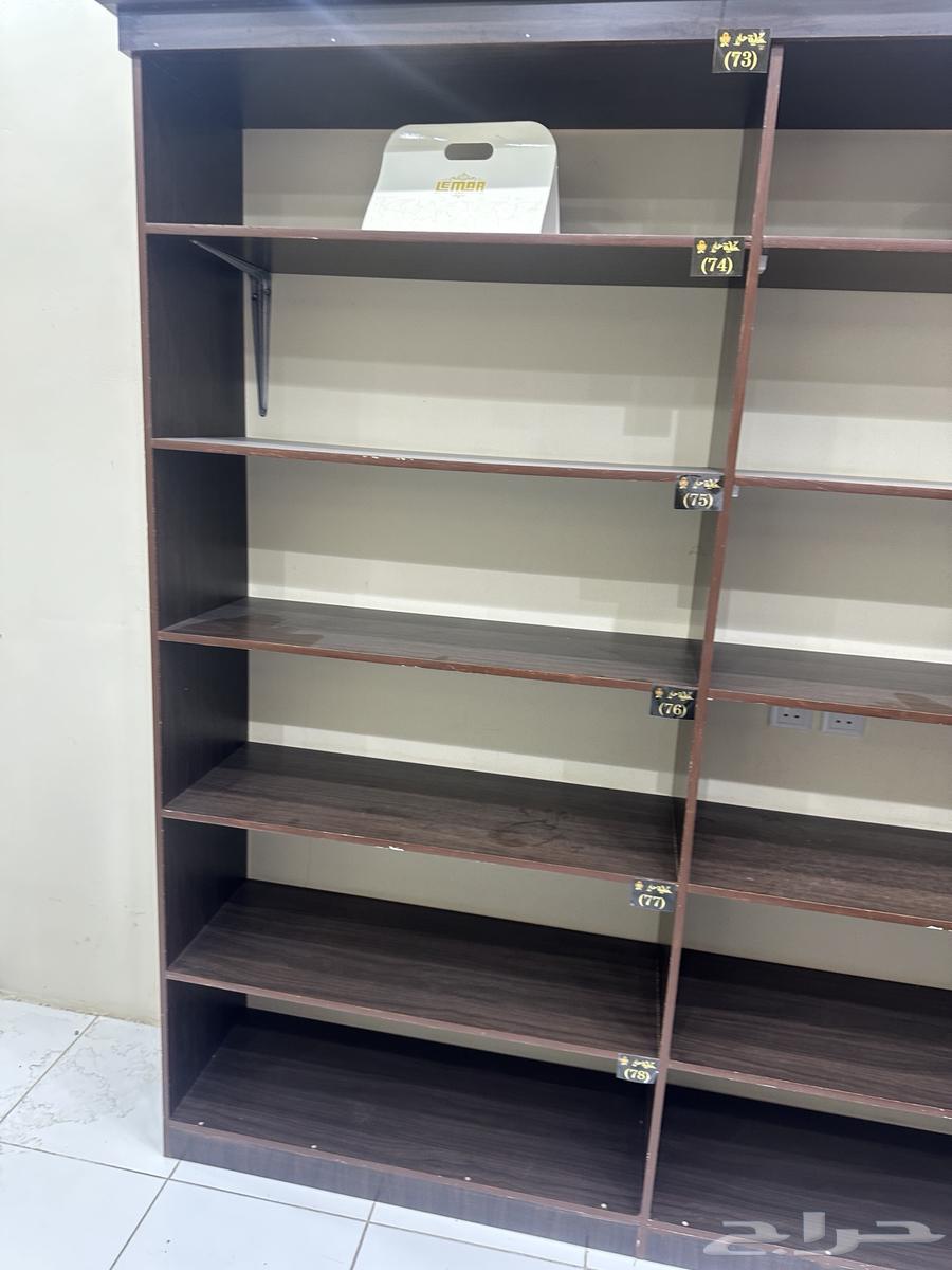 للبيع ديكور نظيف جدا خشب مقنو64577978724865112