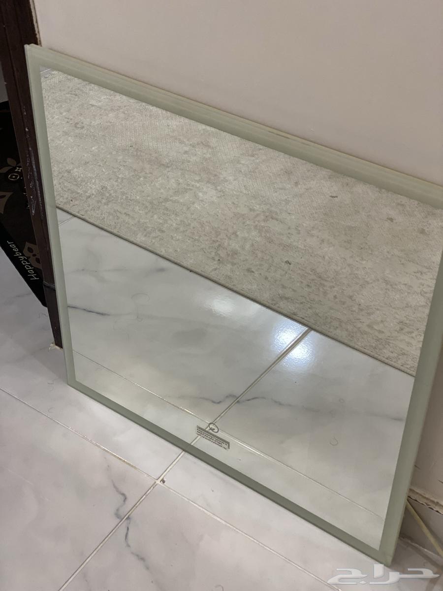 مرايا بإضاءة لمس من أبيات64578731354754110