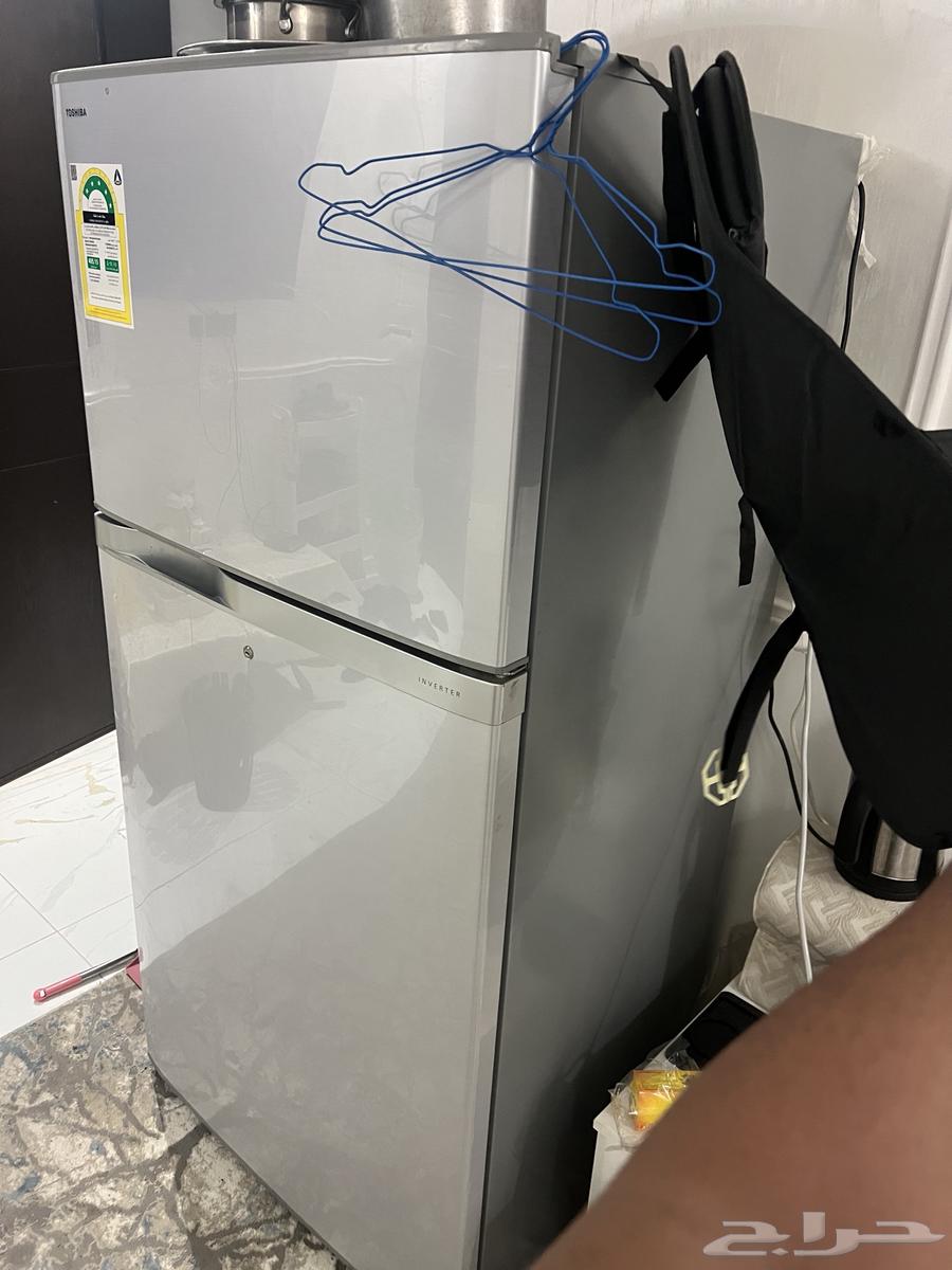 للبيع ثلاجة دورين ماركة توشيبا مستخدمة64572737284738114