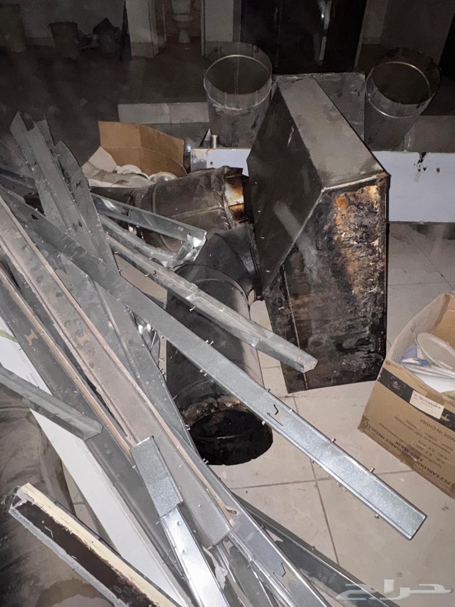 مدخنه مطعم شبه جديده للبيع64575405670401114