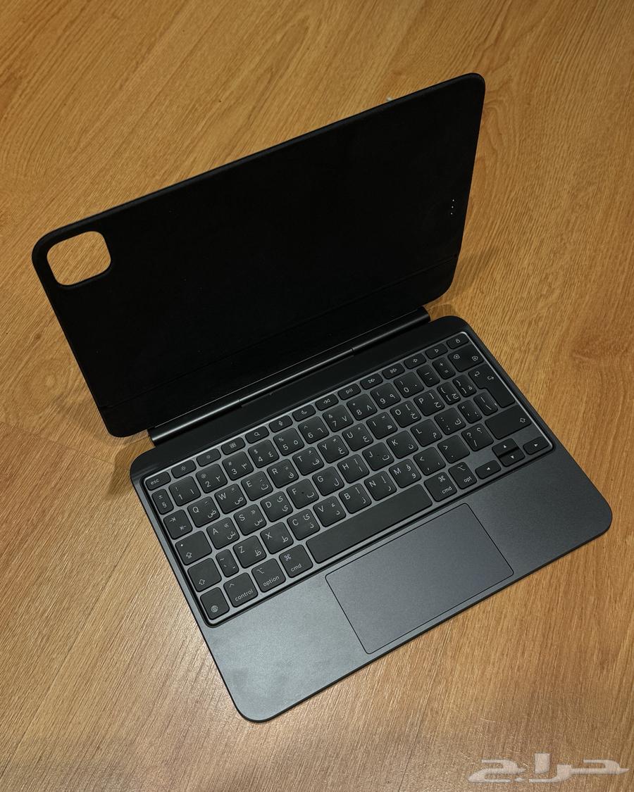 Magic Keyboard with Arabic Layout for iPad Pro 11-inch64573991914370110