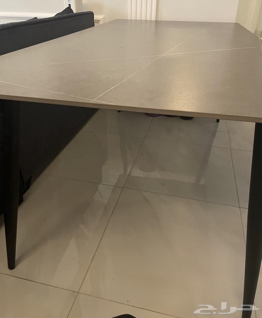 للبيع طاولة طعام كبيرة هوم سنتر- 20064575196341249111