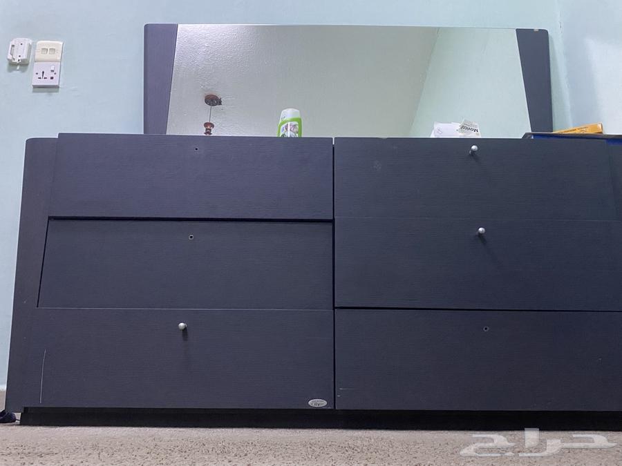 دولاب وتسريحه للبيع64575265582594111