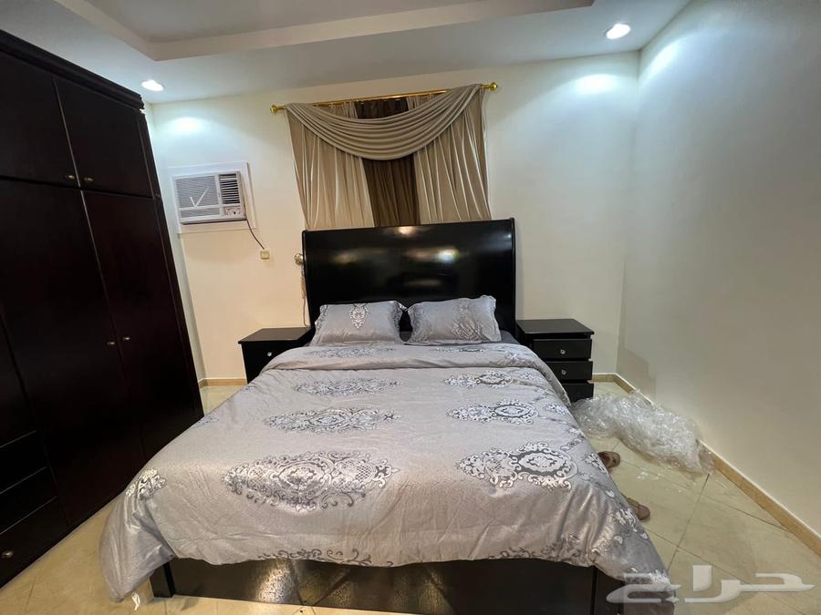 سرير وتسريحة للبيع المطلوب 150064575531682305111