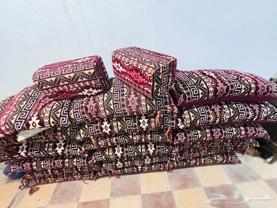 17 recliners in excellent condition. Price negotiable.64574748130689112