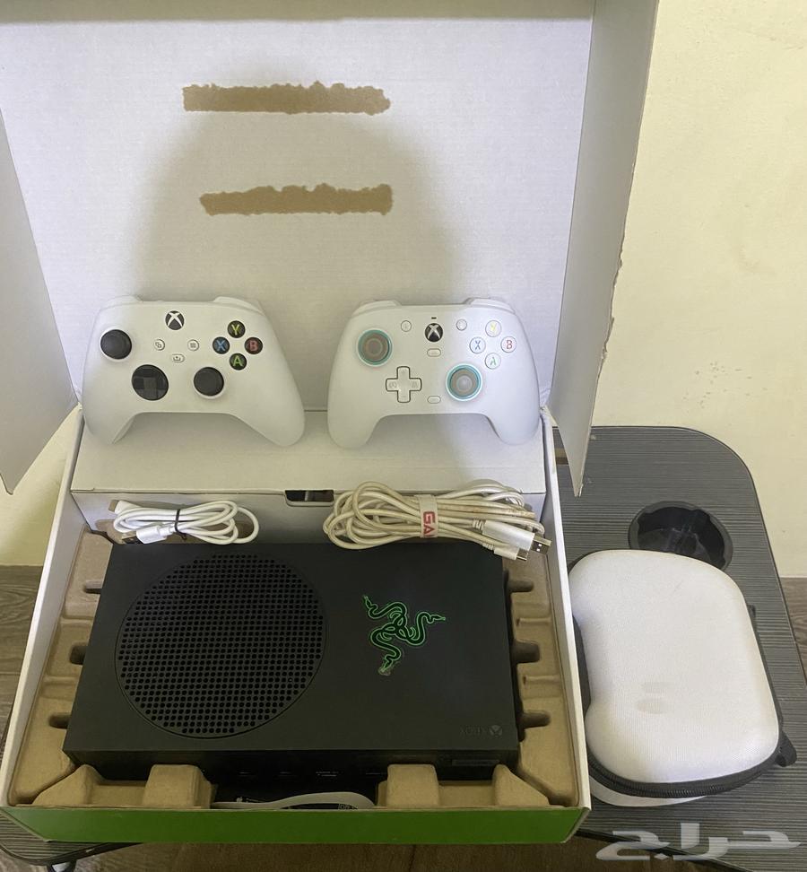 xbox series s 1tb مع يدتين64578773075587110