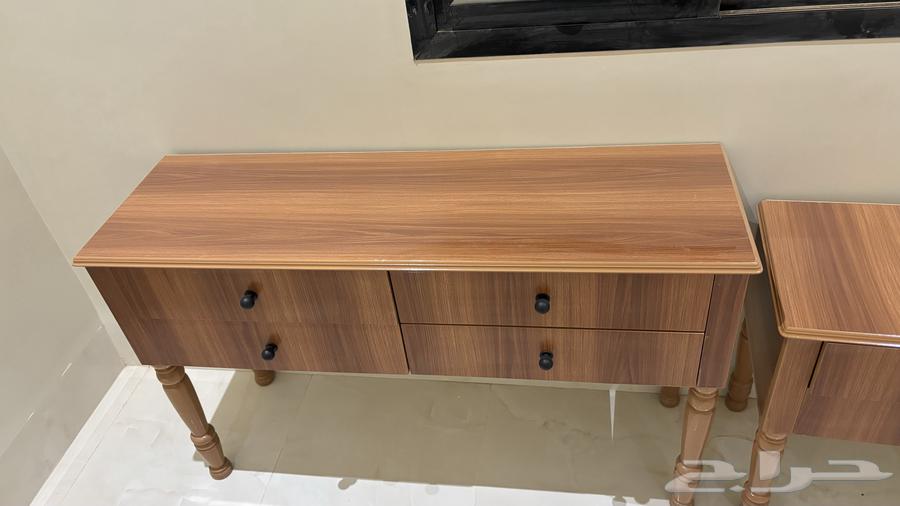 طاولات جديدة غير مستخدمة مافيها عيوب خشبي تحت السوم64578367908482113