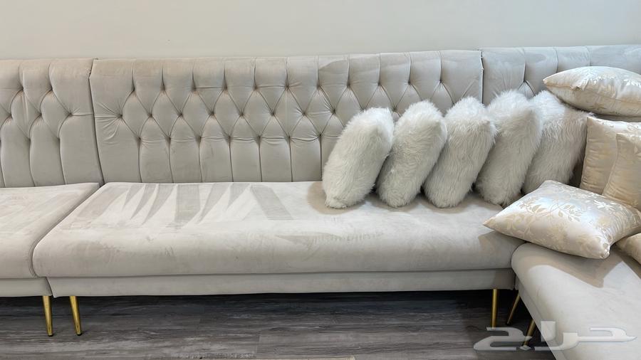 Semi-new sofa furniture, lightly used and in safe condition, clean64555772435458112