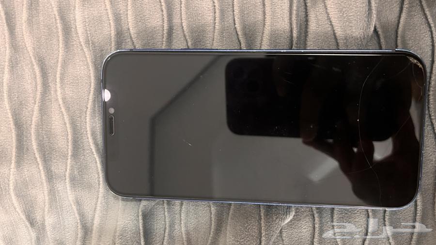 أيفون 12 العادي يحتاج خلفيه الباقي سليم كامل64579485172098113