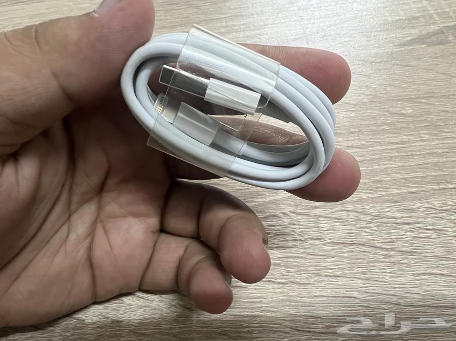 شاحن ايفون اصلي64577530721666113