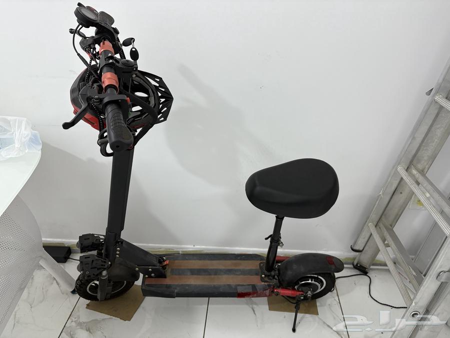 اسكوتر كهربائي استخدام 4 شهور64576952654209111