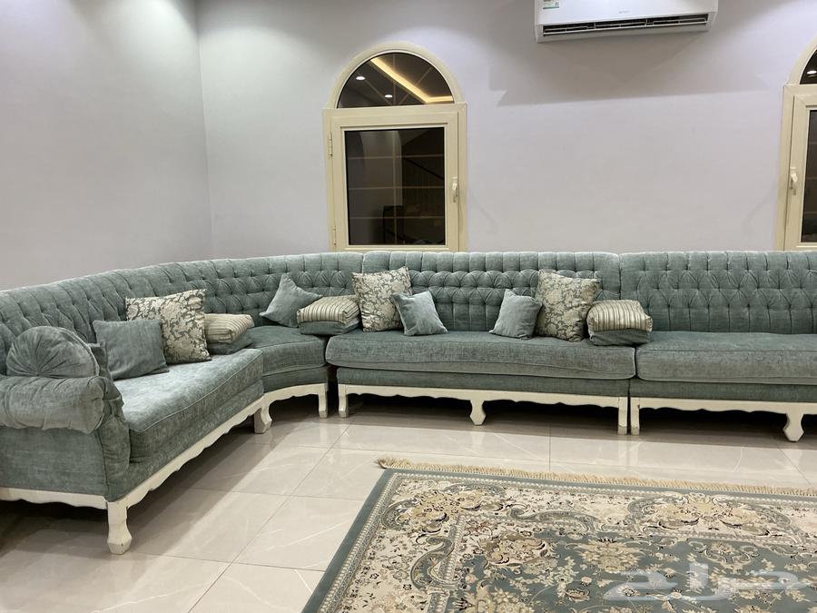 Sofa and mattress64578731264001112