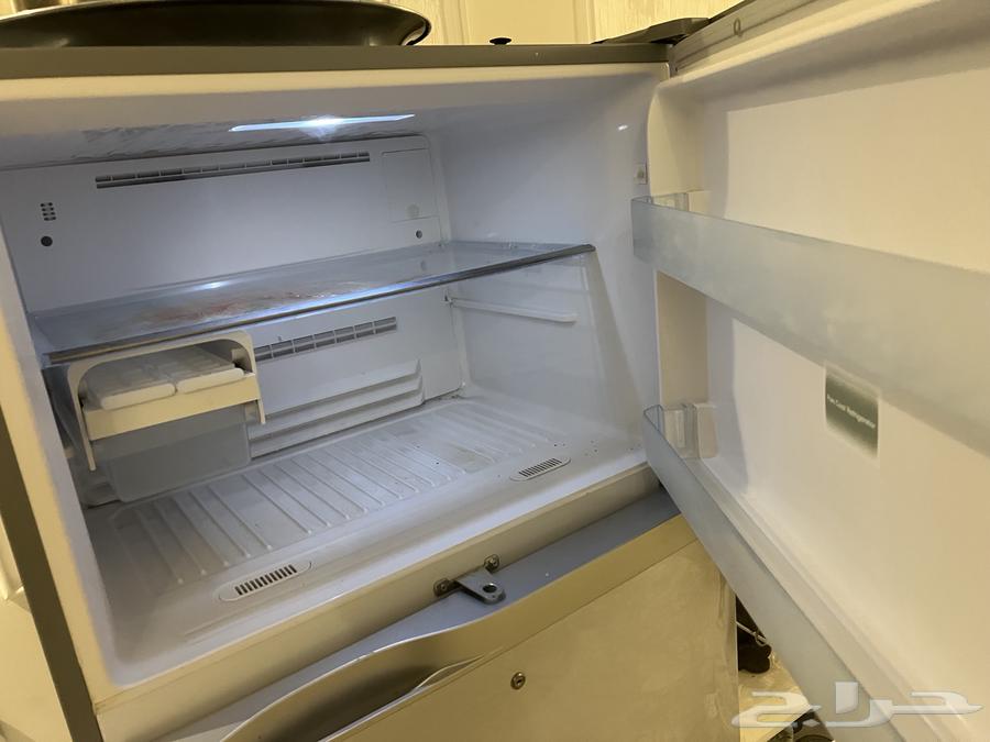 للبيع ثلاجة دورين ماركة توشيبا مستخدمة64572737284738110
