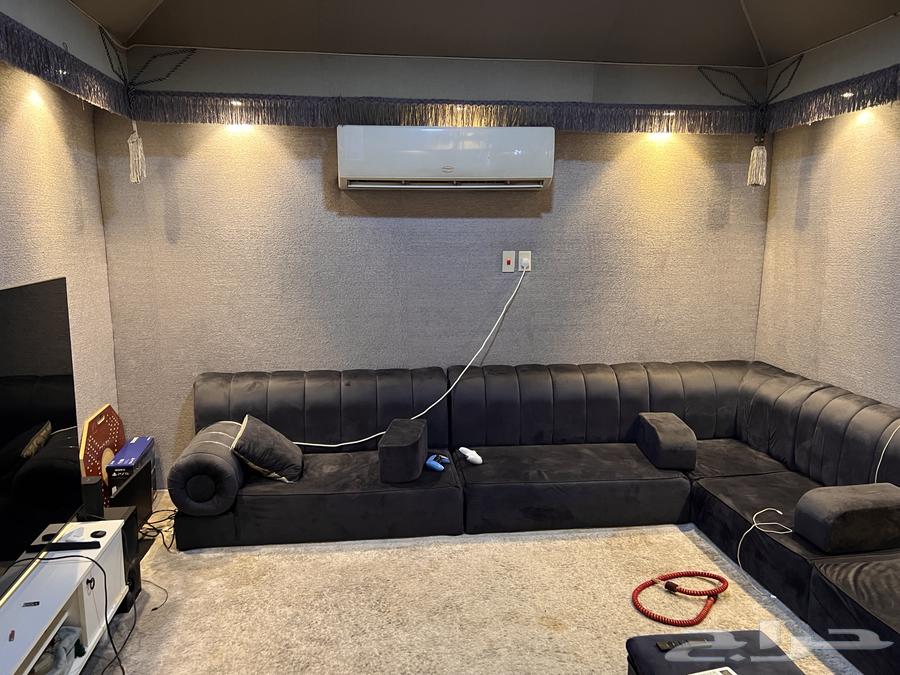 Floor sofa set for sale, 8 pieces with two corners, 4 seats and 4 cushions64578745367298111