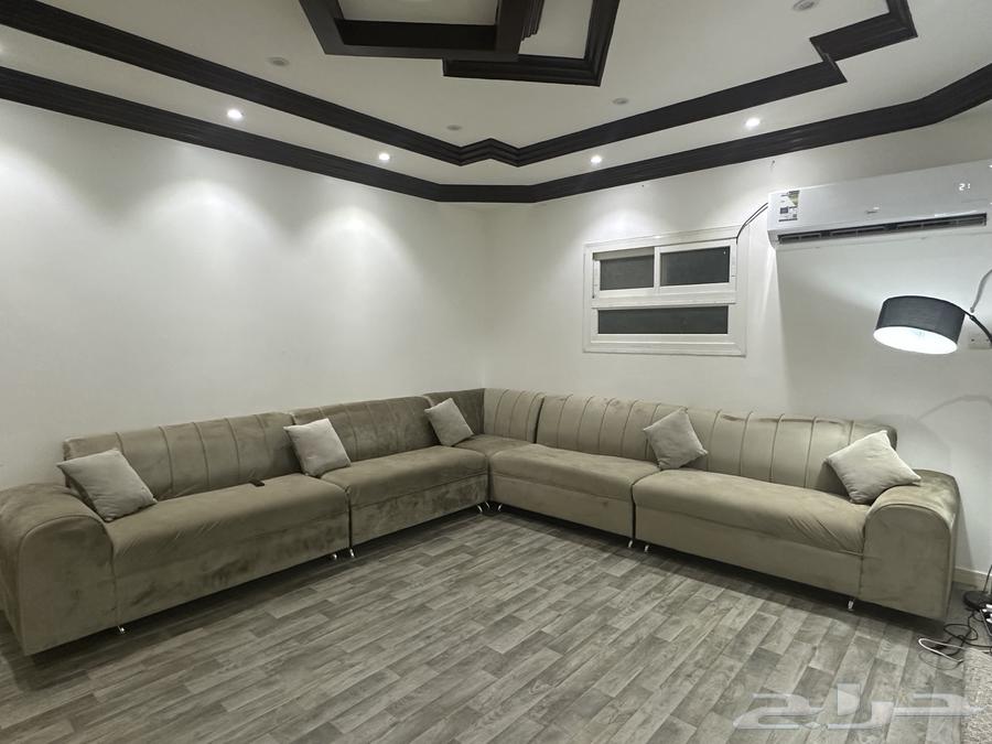 كنب L أربعه في أربعه تقريبا  نظيف استخدام 5 شهور تقريبا  500ر64572691789442110