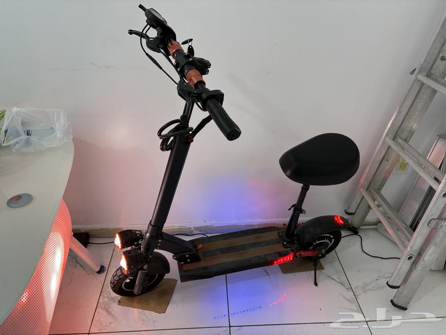 اسكوتر كهربائي استخدام 4 شهور64576952654209110