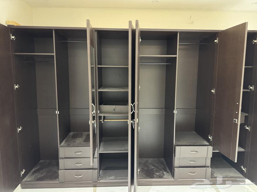 دولابين خشب حاله جيدة64577374020609110