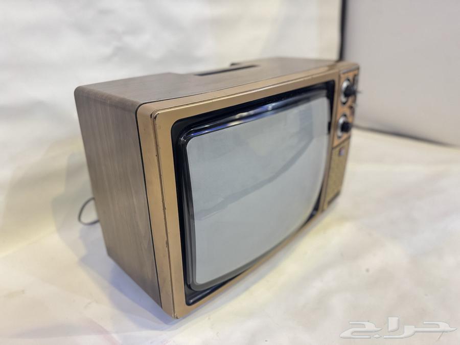 تلفزيون سانيو قديم64578465795586113