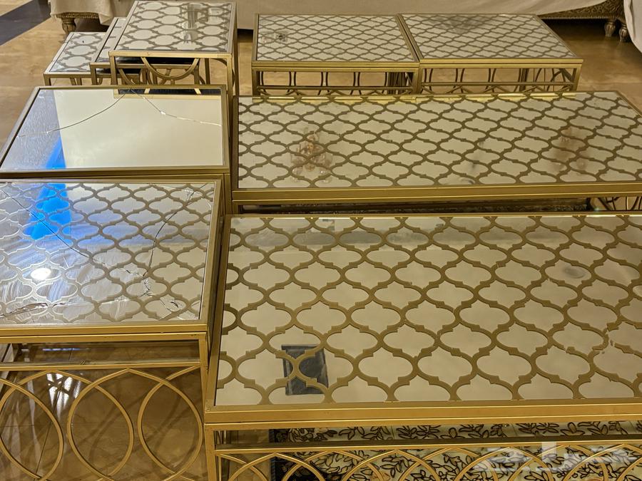 طاولات للبيع 80064571630205699111