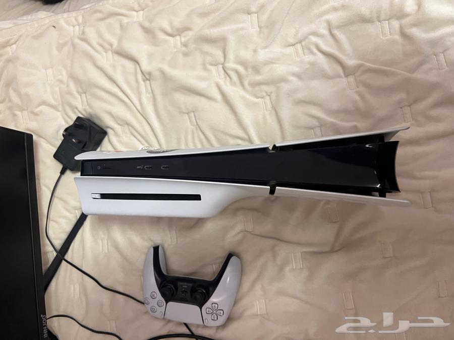 PlayStation 5 Slim with Controller and Screen64571853196161114